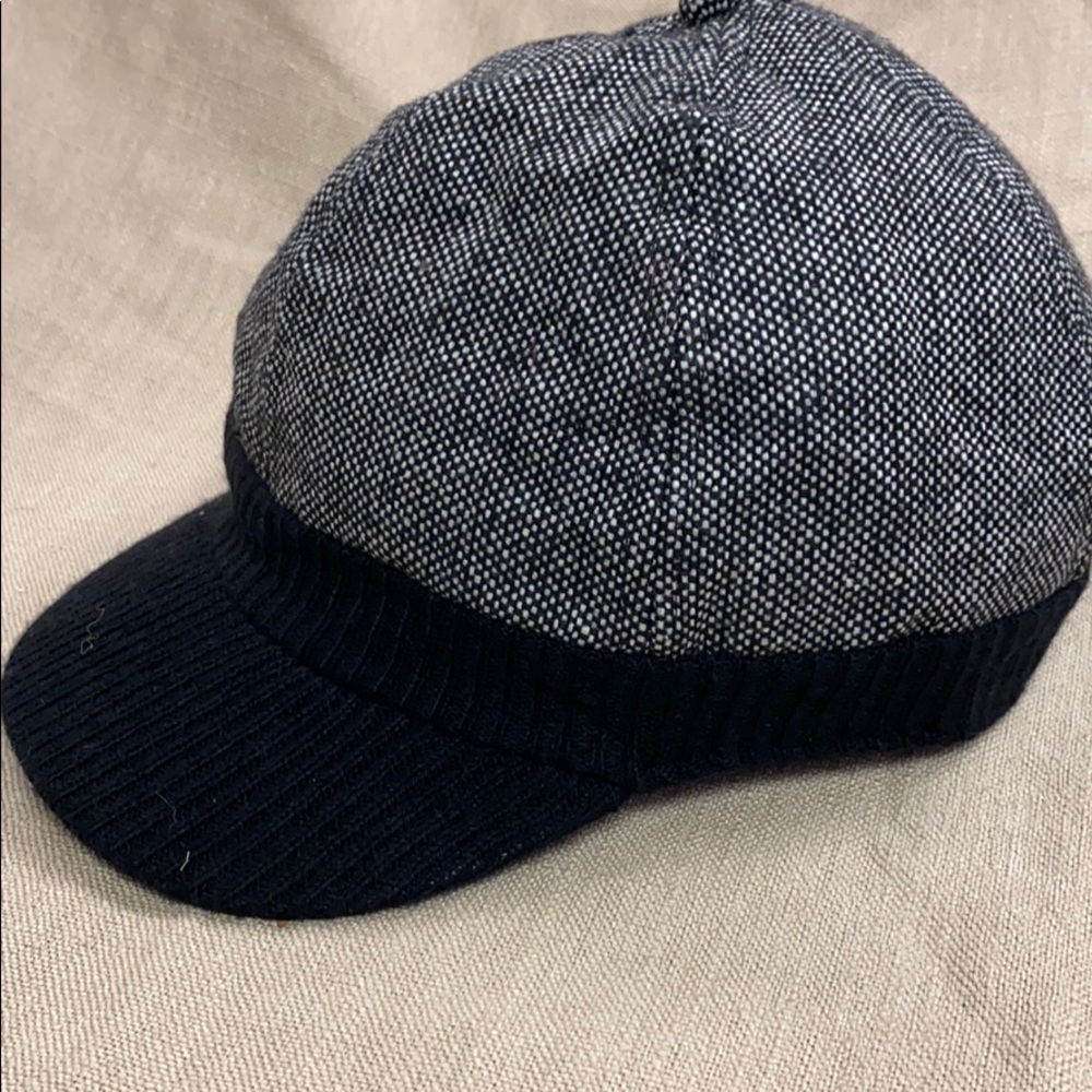 BDG hat - Picture 2 of 6